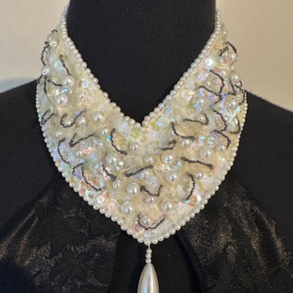 Maurices Elegant Vintage Halter Neck Cocktail Dress  8637 - Picture 7 of 10